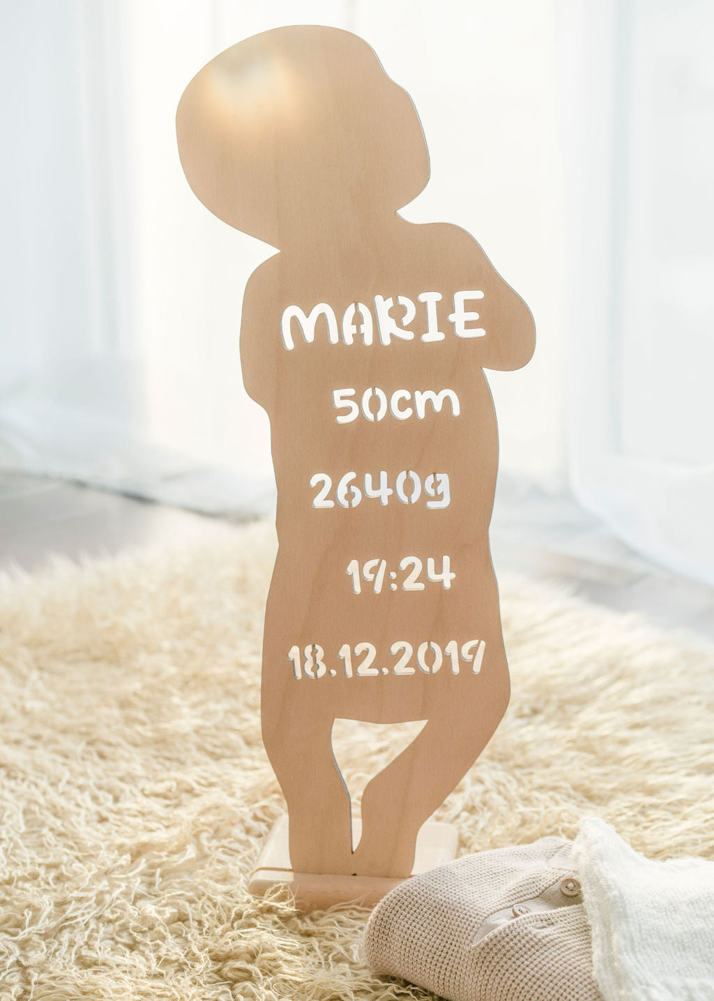 Echtmaß Babysilhouette stehend